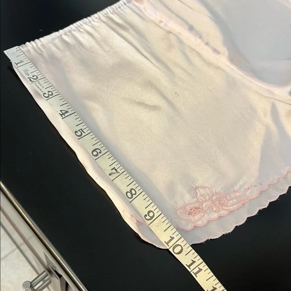 Vintage Diana Hand Embroidered Pink vintage satin intimates Set Shorts & top, M - Picture 7 of 13